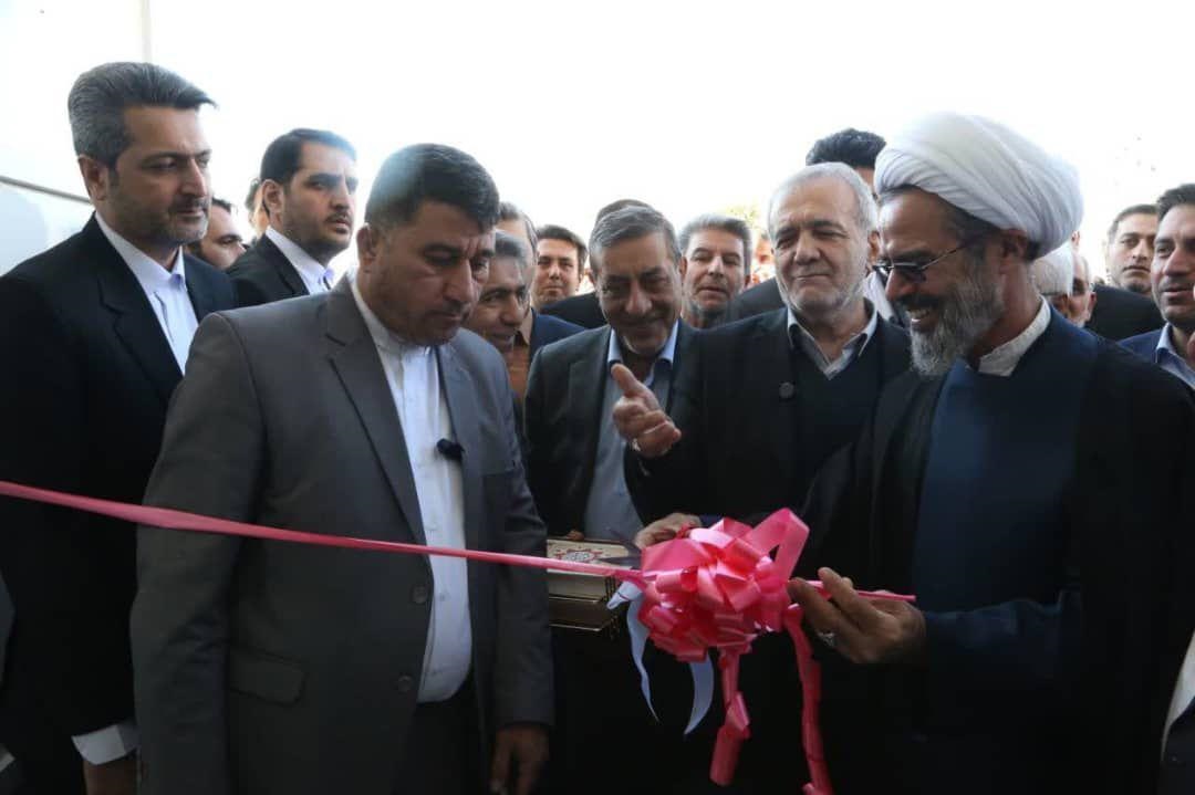 افتتاح پروژه انتقال پساب شهر بجنورد به پتروشیمی خراسان با حضور رییس جمهور