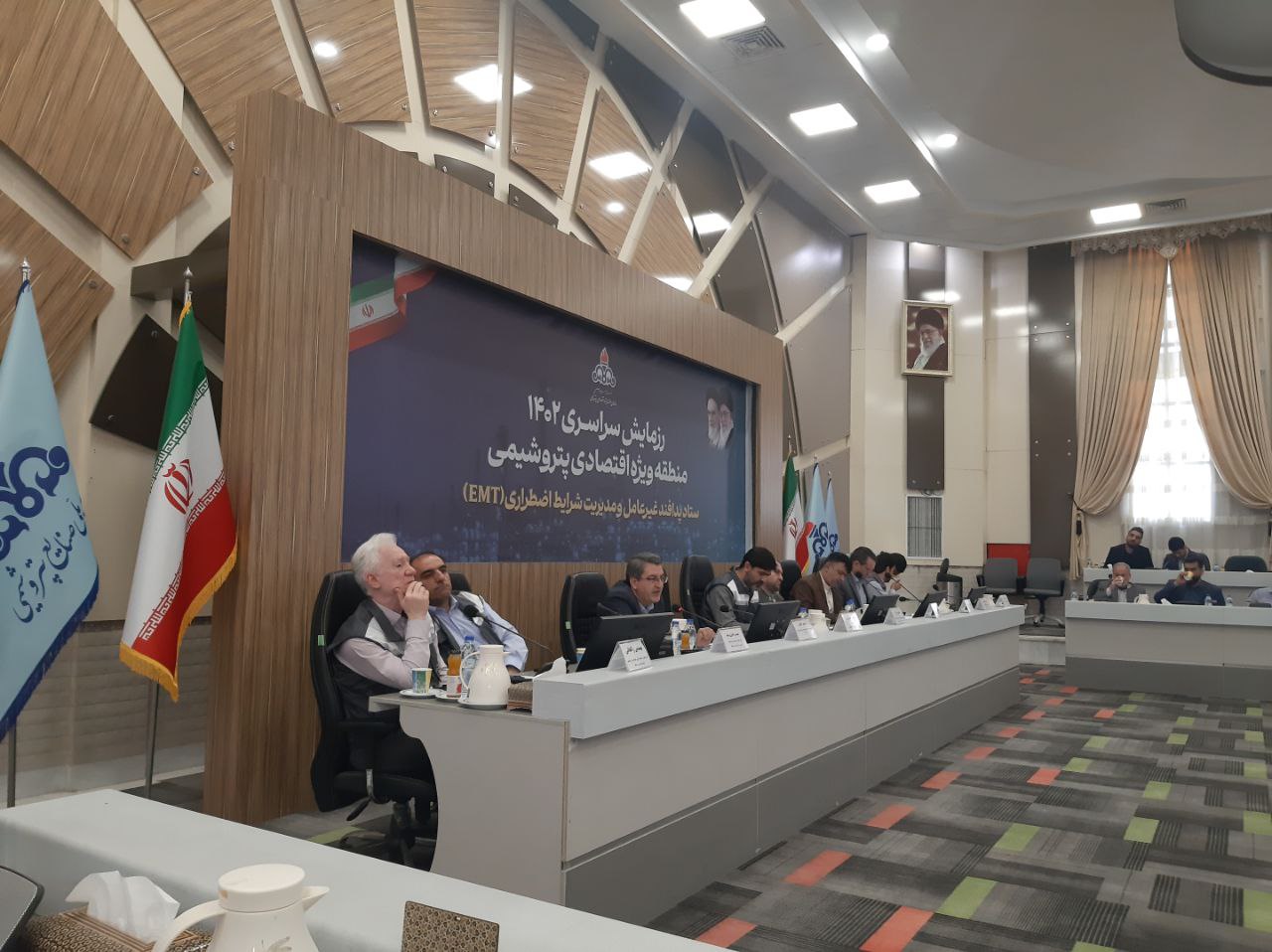 نشست ارزیابی مانور جامع سراسری ترکیبی سازمان منطقه ویژه اقتصادی پتروشیمی 