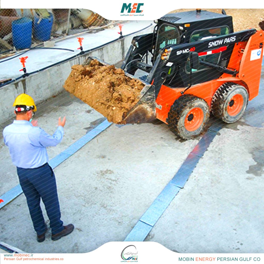 بهره برداری از سایت تصفیه خاک های آلوده با فناوری بایوپایل